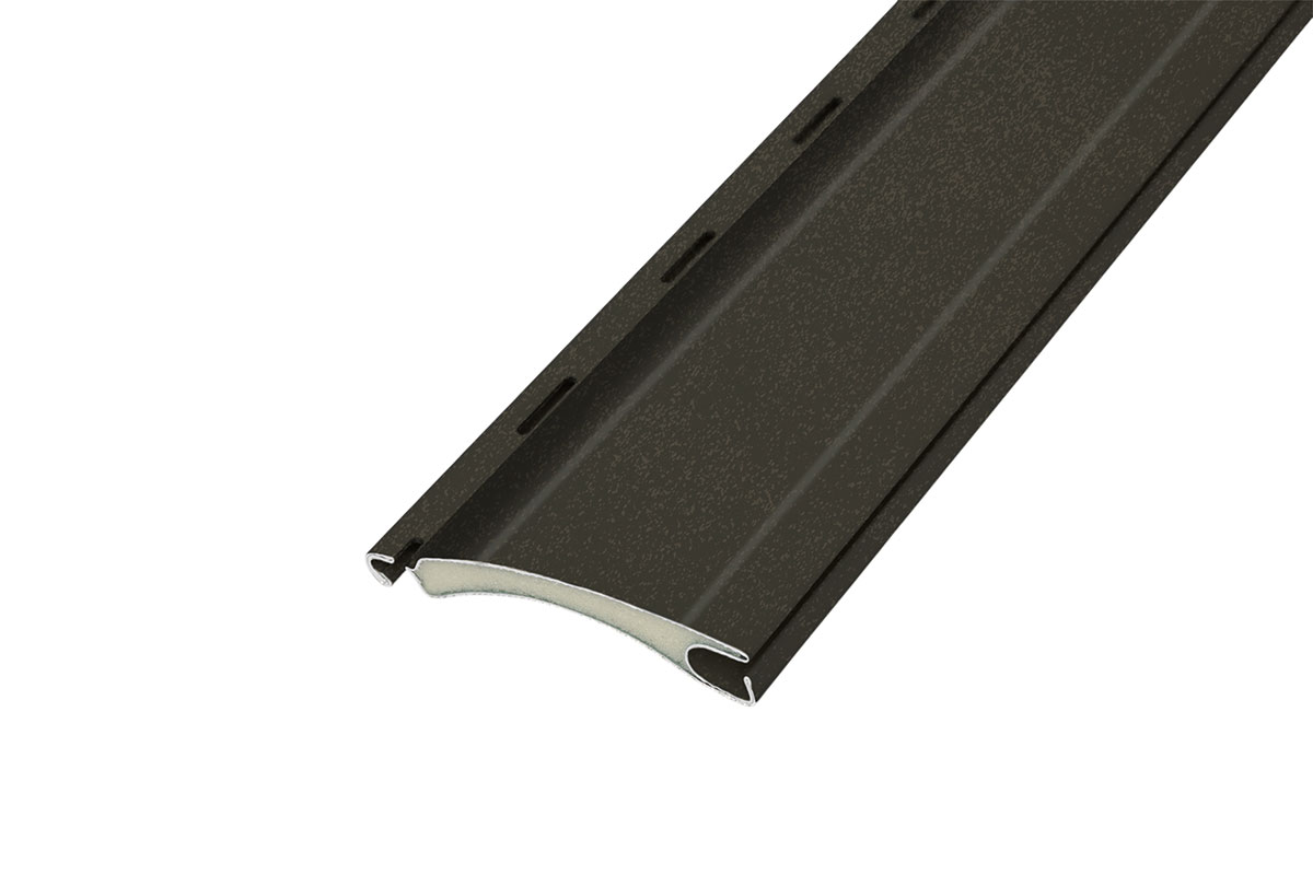 Gebogenes Metallverkleidungsteil in dunkelgrauer Farbe