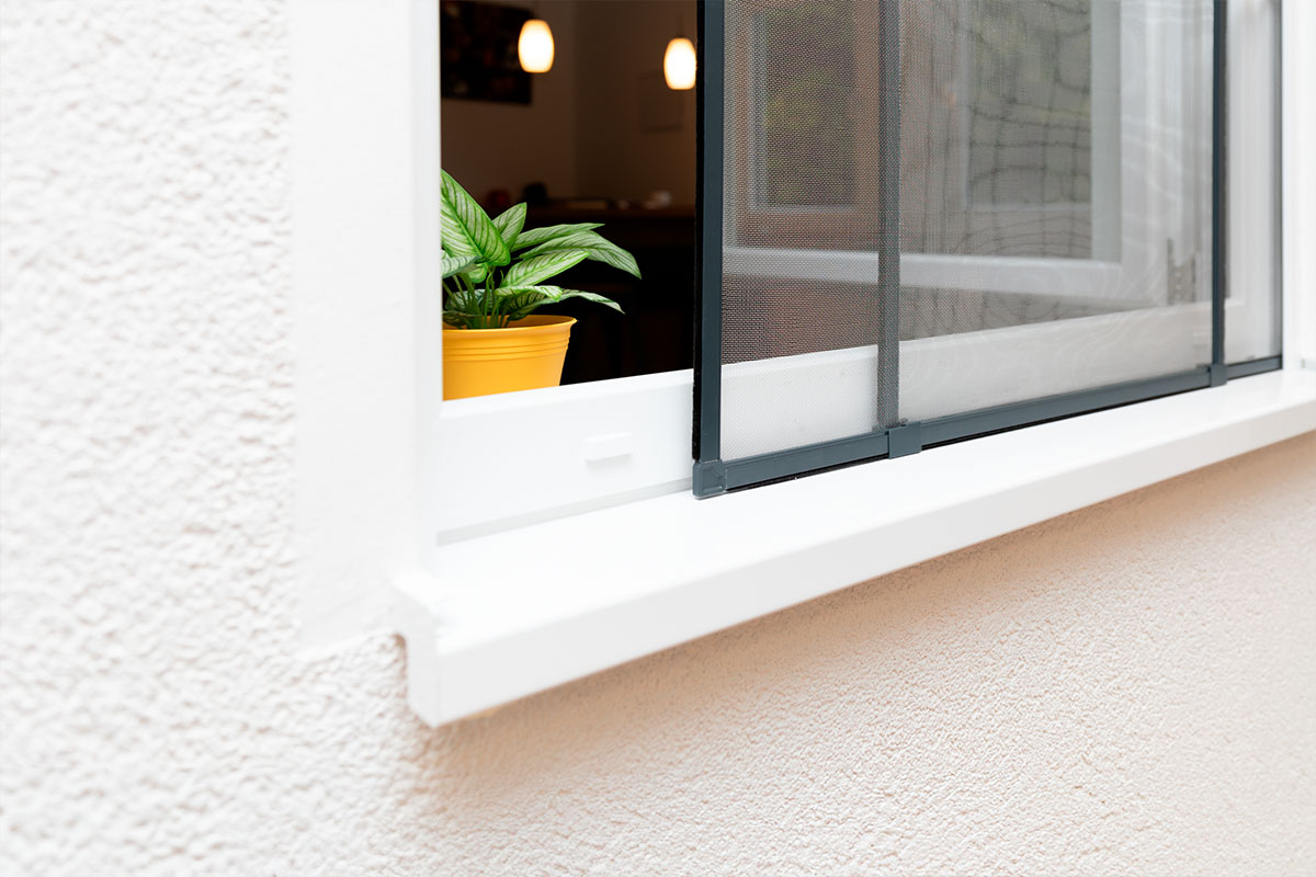 Insektenschutz-Schiebefenster mit Aluminium-Gewebe, versch. Farben